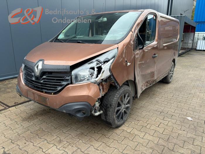 Renault Trafic 1.6 dCi 145 Twin Turbo Skrotfordon (2019, BRUIN)
