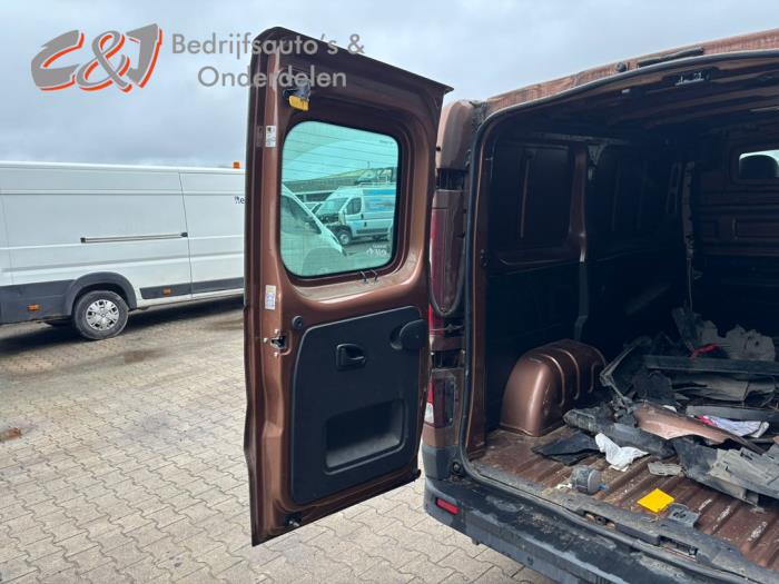 Renault Trafic 1.6 dCi 145 Twin Turbo Skrotfordon (2019, BRUIN)