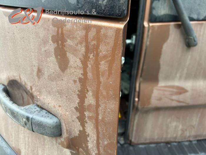 Renault Trafic 1.6 dCi 145 Twin Turbo Skrotfordon (2019, BRUIN)
