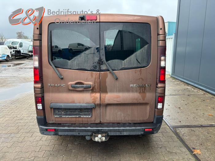 Renault Trafic 1.6 dCi 145 Twin Turbo Skrotfordon (2019, BRUIN)