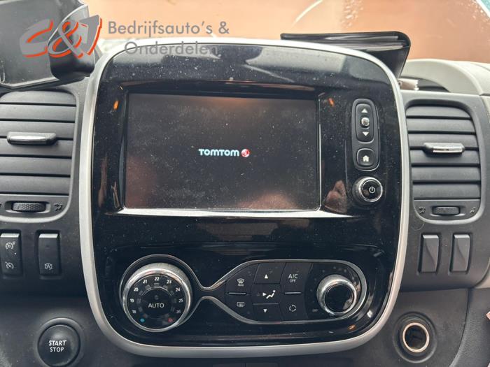 Renault Trafic 1.6 dCi 145 Twin Turbo Skrotfordon (2019, BRUIN)