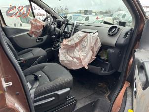 Renault Trafic 1.6 dCi 145 Twin Turbo Épave (2019, Brun)