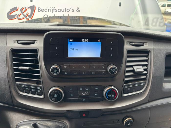 Ford Transit Custom 2.0 TDCi 16V Eco Blue 130 Épave (2020, Gris argenté)