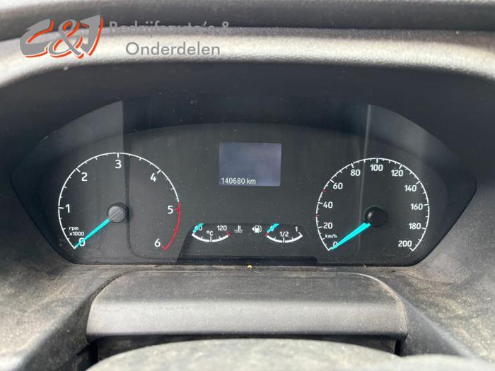 Ford Transit Custom 2.0 TDCi 16V Eco Blue 130 Épave (2020, Gris argenté)