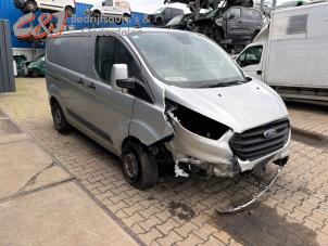 Ford Transit Custom 2.0 TDCi 16V Eco Blue 130 Épave (2020, Gris argenté)