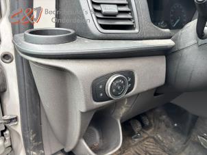 Ford Transit Custom 2.0 TDCi 16V Eco Blue 130 Épave (2020, Gris argenté)