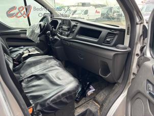 Ford Transit Custom 2.0 TDCi 16V Eco Blue 130 Épave (2020, Gris argenté)