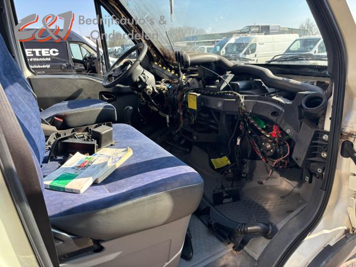 Iveco New Daily IV 35C12,S12 Épave (2006, Blanc)