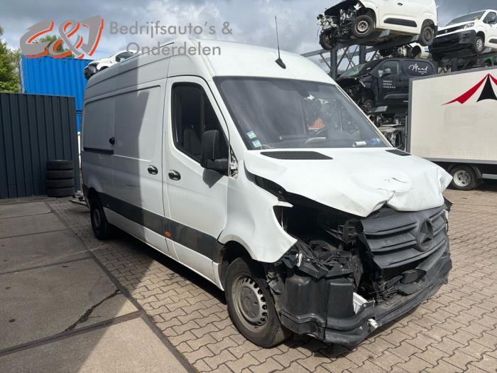 Mercedes Sprinter 3,5t 311 CDI 2.1 D FWD Salvage vehicle (2019, White)