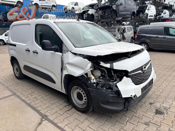 Opel Combo Cargo 1.6 CDTI 75 Samochód złomowany (2019, Bialy)