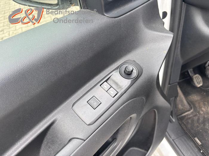 Opel Combo Cargo 1.6 CDTI 75 Samochód złomowany (2019, Bialy)