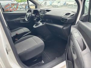 Opel Combo Cargo 1.6 CDTI 75 Samochód złomowany (2019, Bialy)