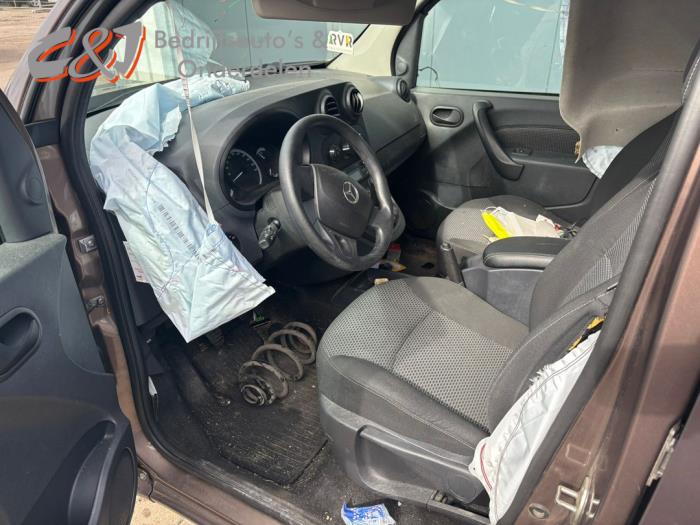 Mercedes Citan 1.5 109 CDI Crewbus Vehículo de desguace (2016, Marrón)