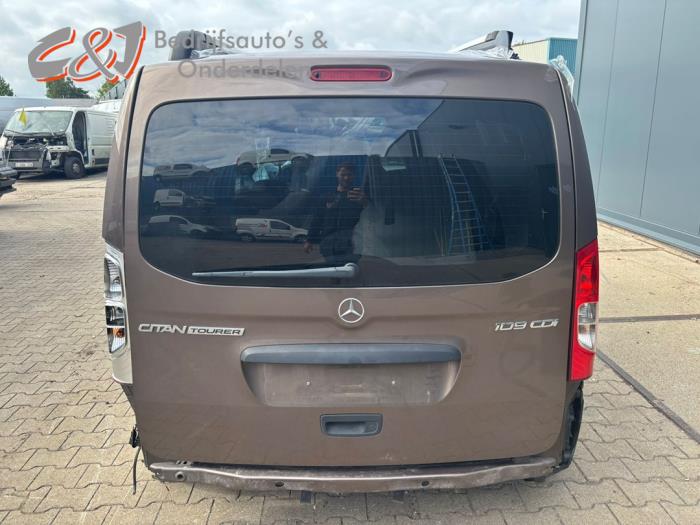 Mercedes Citan 1.5 109 CDI Crewbus Vehículo de desguace (2016, Marrón)
