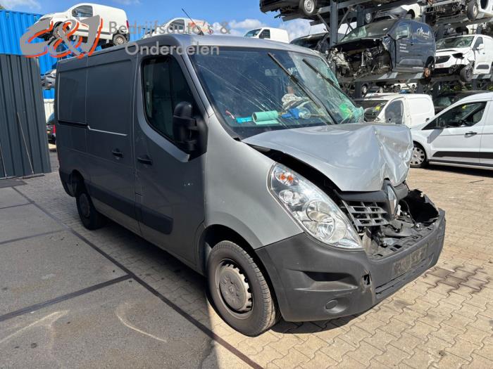 Renault Master III 2.3 dCi 170 16V FWD Samochód złomowany (2018, Srebrny)