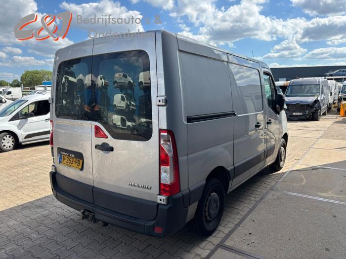 Renault Master III 2.3 dCi 170 16V FWD Samochód złomowany (2018, Srebrny)