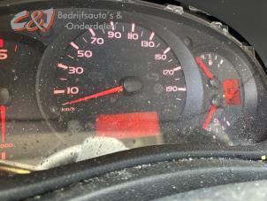 Renault Master III 2.3 dCi 170 16V FWD Samochód złomowany (2018, Srebrny)
