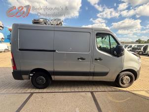 Renault Master III 2.3 dCi 170 16V FWD Samochód złomowany (2018, Srebrny)