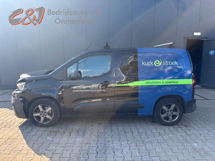 Peugeot Partner 1.6 BlueHDi 100 Épave (2019, Noir)