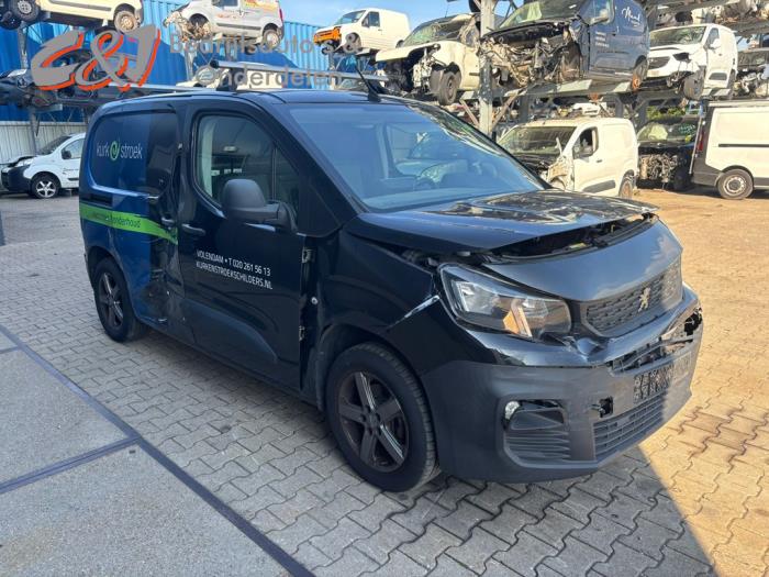 Peugeot Partner 1.6 BlueHDi 100 Épave (2019, Noir)