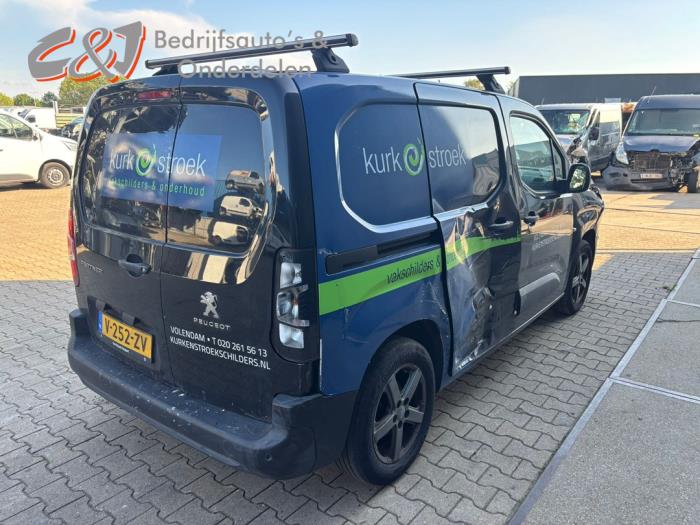 Peugeot Partner 1.6 BlueHDi 100 Épave (2019, Noir)