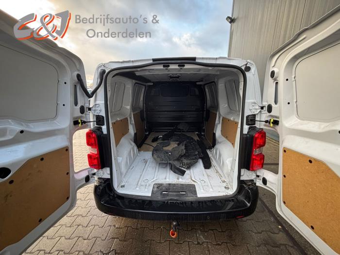 Opel Vivaro 2.0 Diesel 145 Samochód złomowany (2024, Bialy, Bialy)