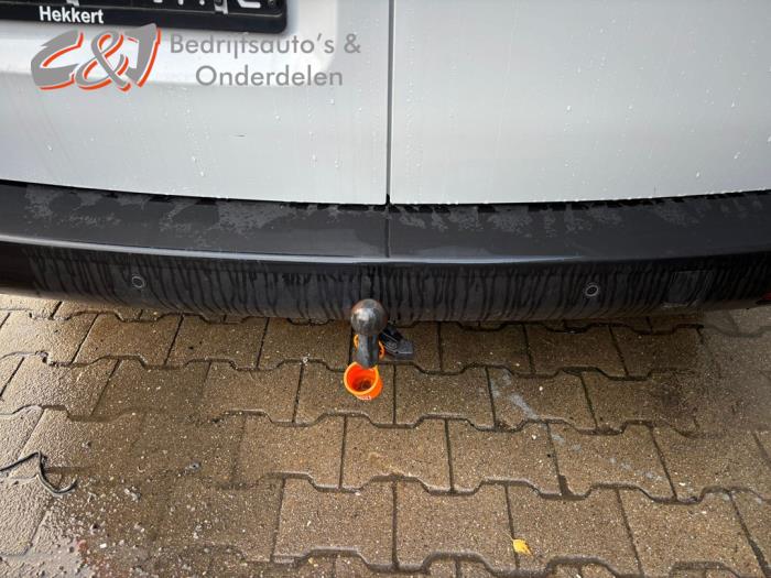 Opel Vivaro 2.0 Diesel 145 Samochód złomowany (2024, Bialy, Bialy)