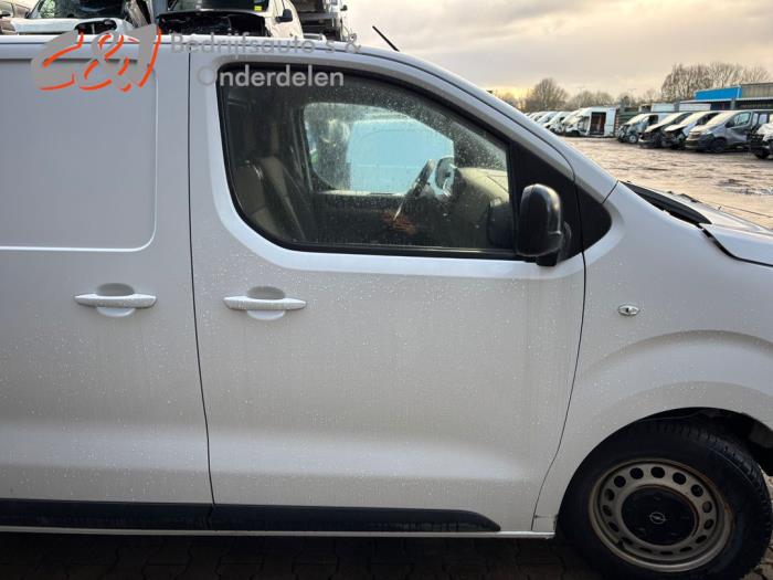 Opel Vivaro 2.0 Diesel 145 Samochód złomowany (2024, Bialy, Bialy)