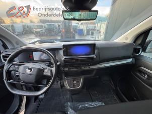 Opel Vivaro 2.0 Diesel 145 Samochód złomowany (2024, Bialy, Bialy)