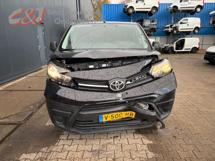 Toyota ProAce 2.0 D-4D 122 16V Worker Épave (2017, Noir)