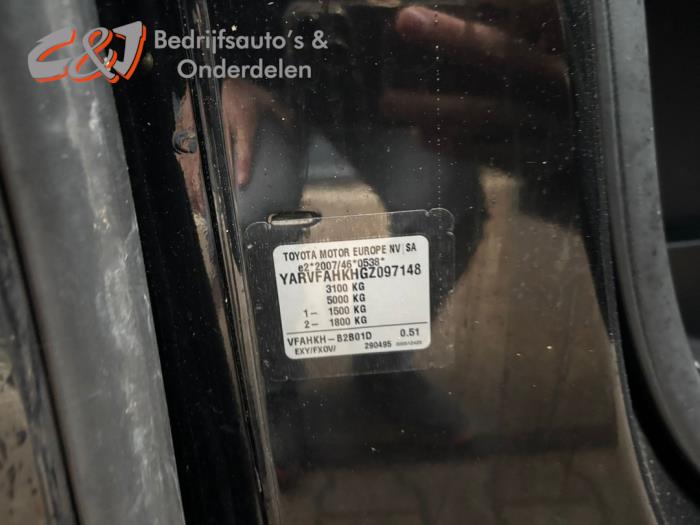 Toyota ProAce 2.0 D-4D 122 16V Worker Épave (2017, Noir)