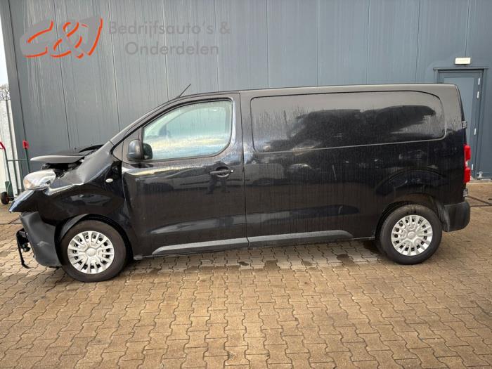 Toyota ProAce 2.0 D-4D 122 16V Worker Épave (2017, Noir)