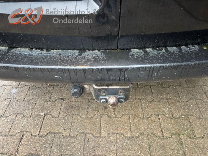 Toyota ProAce 2.0 D-4D 122 16V Worker Épave (2017, Noir)