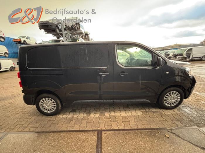 Toyota ProAce 2.0 D-4D 122 16V Worker Épave (2017, Noir)