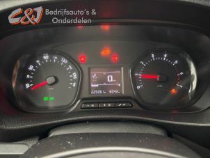Toyota ProAce 2.0 D-4D 122 16V Worker Épave (2017, Noir)