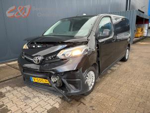 Toyota ProAce 2.0 D-4D 122 16V Worker Épave (2017, Noir)