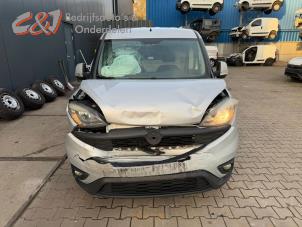 Fiat Doblo Cargo 1.3 MJ 16V DPF Euro 5 Vehículo de desguace (2016, Metálico)