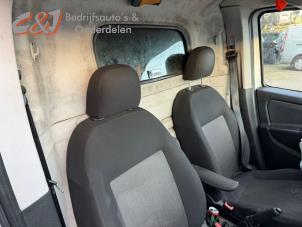 Fiat Doblo Cargo 1.3 MJ 16V DPF Euro 5 Vehículo de desguace (2016, Metálico)