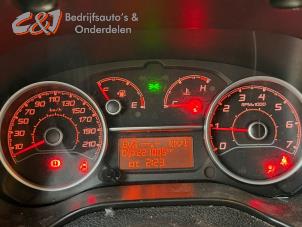 Fiat Doblo Cargo 1.3 MJ 16V DPF Euro 5 Vehículo de desguace (2016, Metálico)
