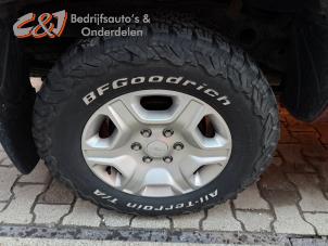 Ford Ranger 3.2 TDCI 20V 4x4 Samochód złomowany (2018, Ciemny, Czerwony)