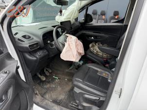 Opel Combo Cargo 1.5 CDTI 100 Épave (2023, Blanc)