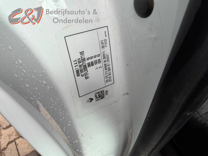 Renault Trafic 2.0 dCi 16V 110 Vehículo de desguace (2023, Blanco)