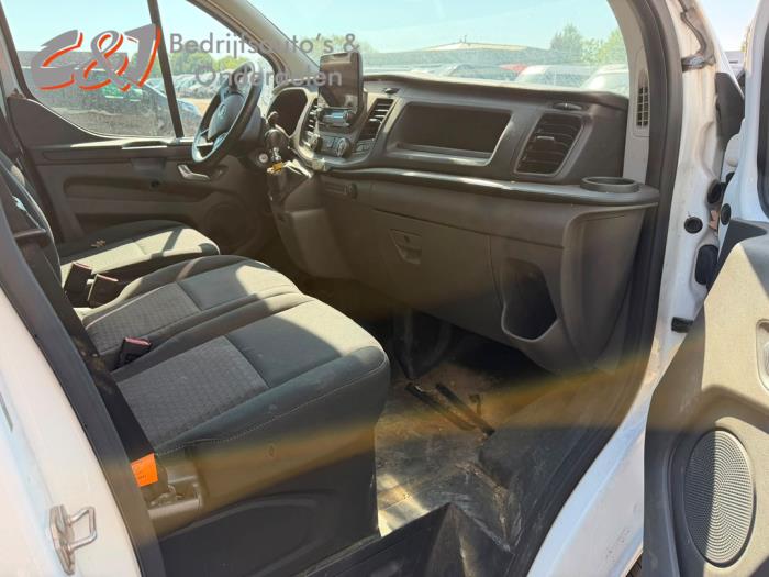 Ford Transit Custom 2.0 TDCi 16V Eco Blue 130 Vehículo de desguace (2022, Blanco)