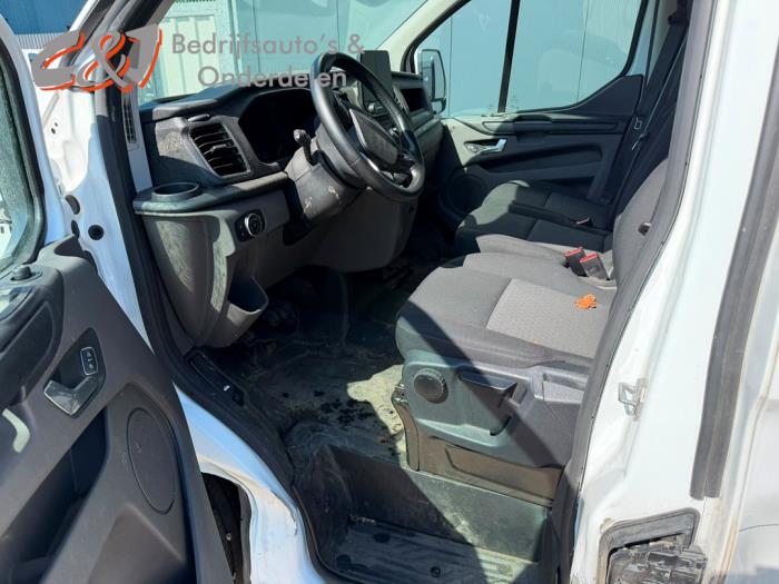 Ford Transit Custom 2.0 TDCi 16V Eco Blue 130 Vehículo de desguace (2022, Blanco)