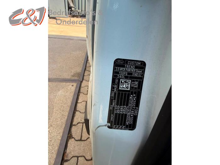 Ford Transit Custom 2.0 TDCi 16V Eco Blue 130 Vehículo de desguace (2022, Blanco)