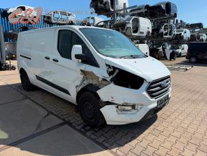 Ford Transit Custom 2.0 TDCi 16V Eco Blue 130 Vehículo de desguace (2022, Blanco)