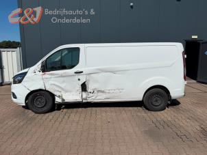 Ford Transit Custom 2.0 TDCi 16V Eco Blue 130 Vehículo de desguace (2022, Blanco)