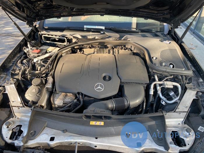 Mercedes E Estate E-220d 2.0 Turbo 16V Épave (2017, Noir)