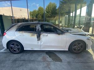 Mercedes A 1.5 A-180d Épave (2019, Blanc)