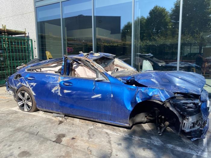 Mercedes C C-300 e 2.0 Turbo Vehículo de desguace (2022, Azul)